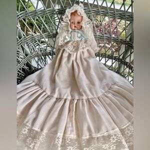 1992 GUNNY, 10 1/2” PORCELAIN DOLL WITH CLOTH BODY.